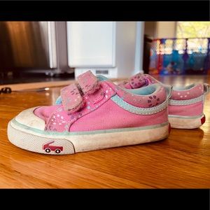 See Kai Run baby toddler shoe size 6 girl!!!